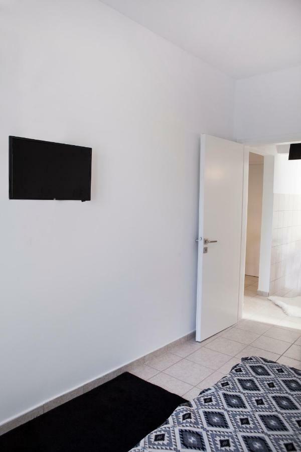 Best Located Executive Apartment In Maroussi. Aten Exteriör bild