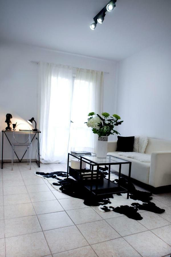 Best Located Executive Apartment In Maroussi. Aten Exteriör bild