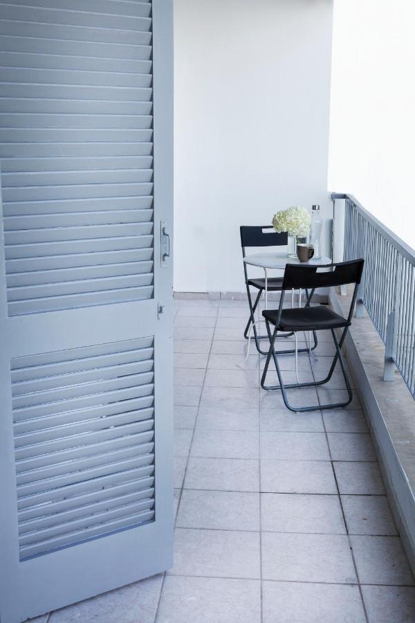 Best Located Executive Apartment In Maroussi. Aten Exteriör bild